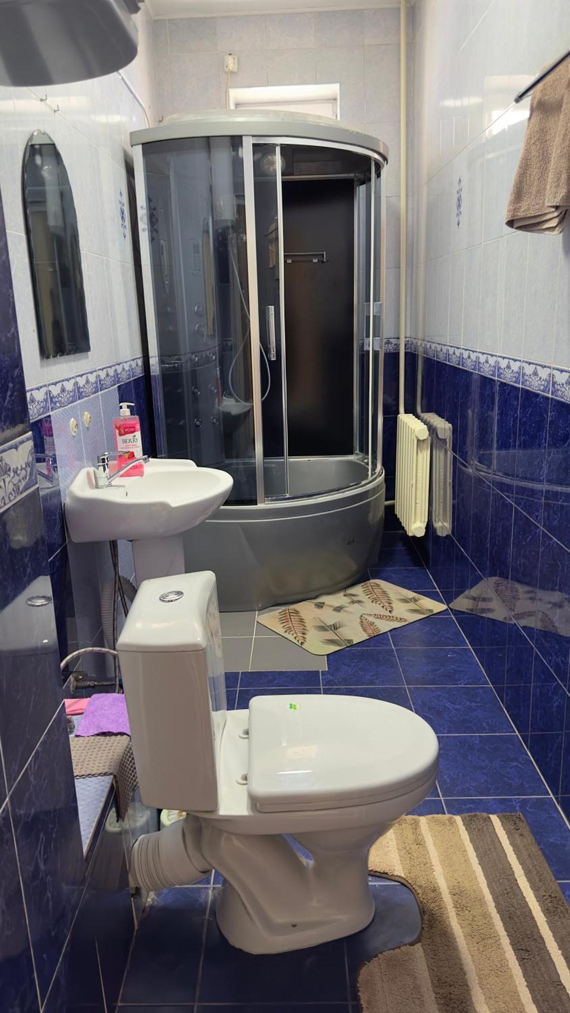 Lotos Ξενοδοχείο Μπισκέκ Εξωτερικό φωτογραφία